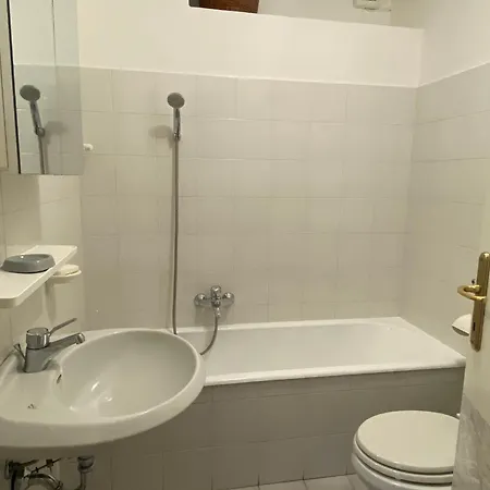 Apartament Life Is Good - Front In *