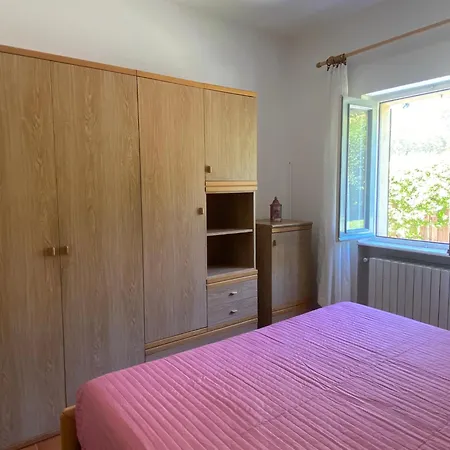 Life Is Good - Front In