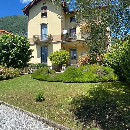 Life Is Good - Front In *