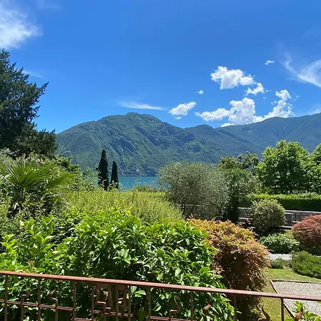 Life Is Good - Front In Appartamento