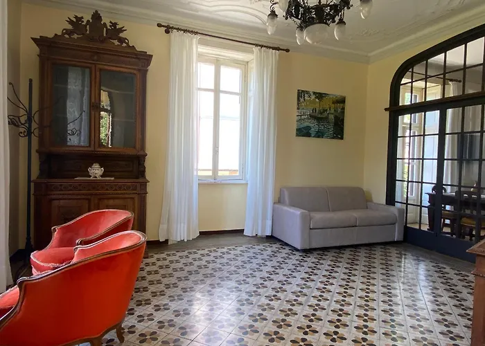 Life Is Good - Front In