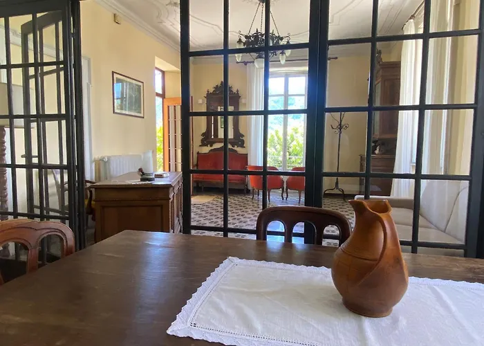 Life Is Good - Front In *