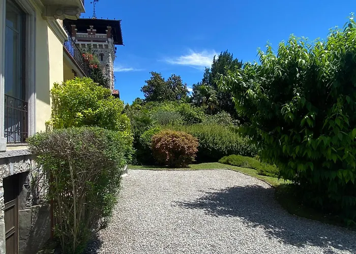 Life Is Good - Front In Tremezzo