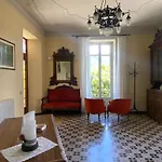 Life Is Good - Front In Appartamento *